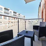 Modern Apartments Wrocław Kościuszki by Renters
