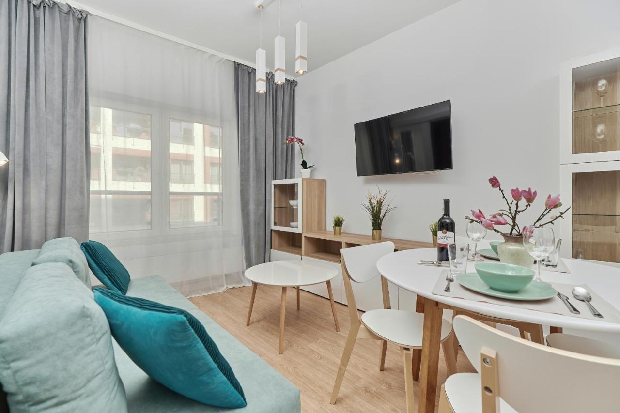 Modern Kosciuszki With Free Garage By Renters Wroclaw