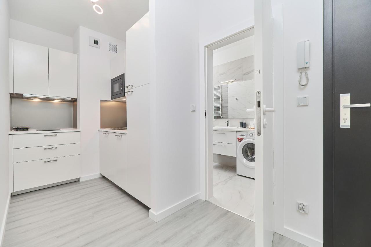 Modern Kosciuszki With Free Garage By Renters Wroclaw